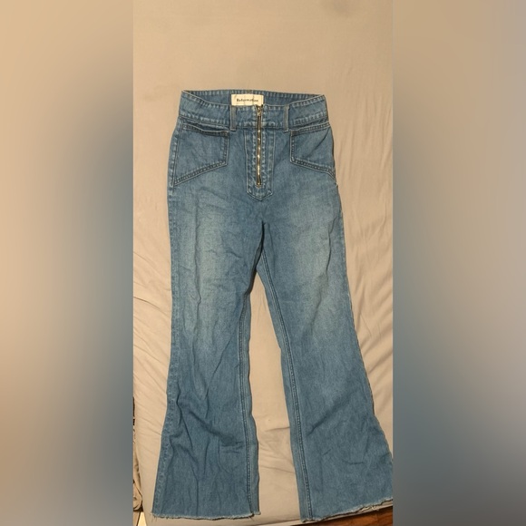 Reformation| Cher Jeans in Ellis Wash High Waist Wide Leg Exposed Zipper - Picture 4 of 7